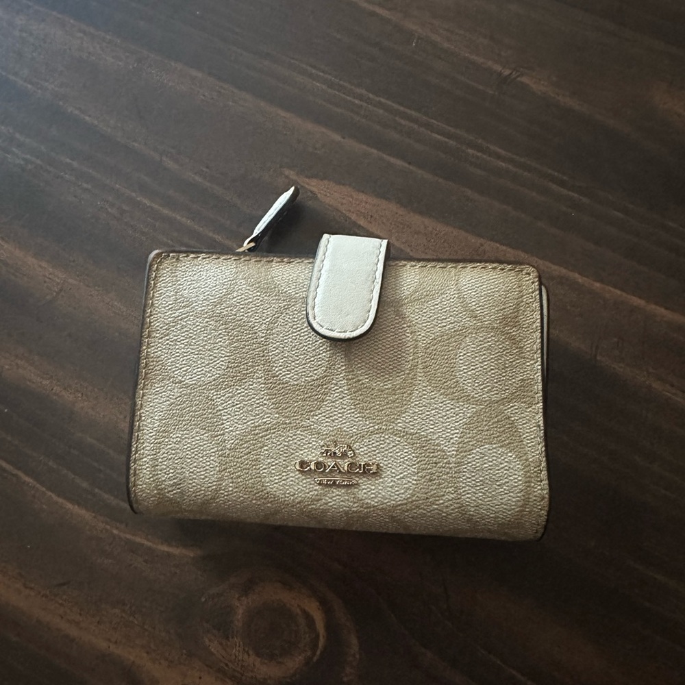 EUC coach wallet